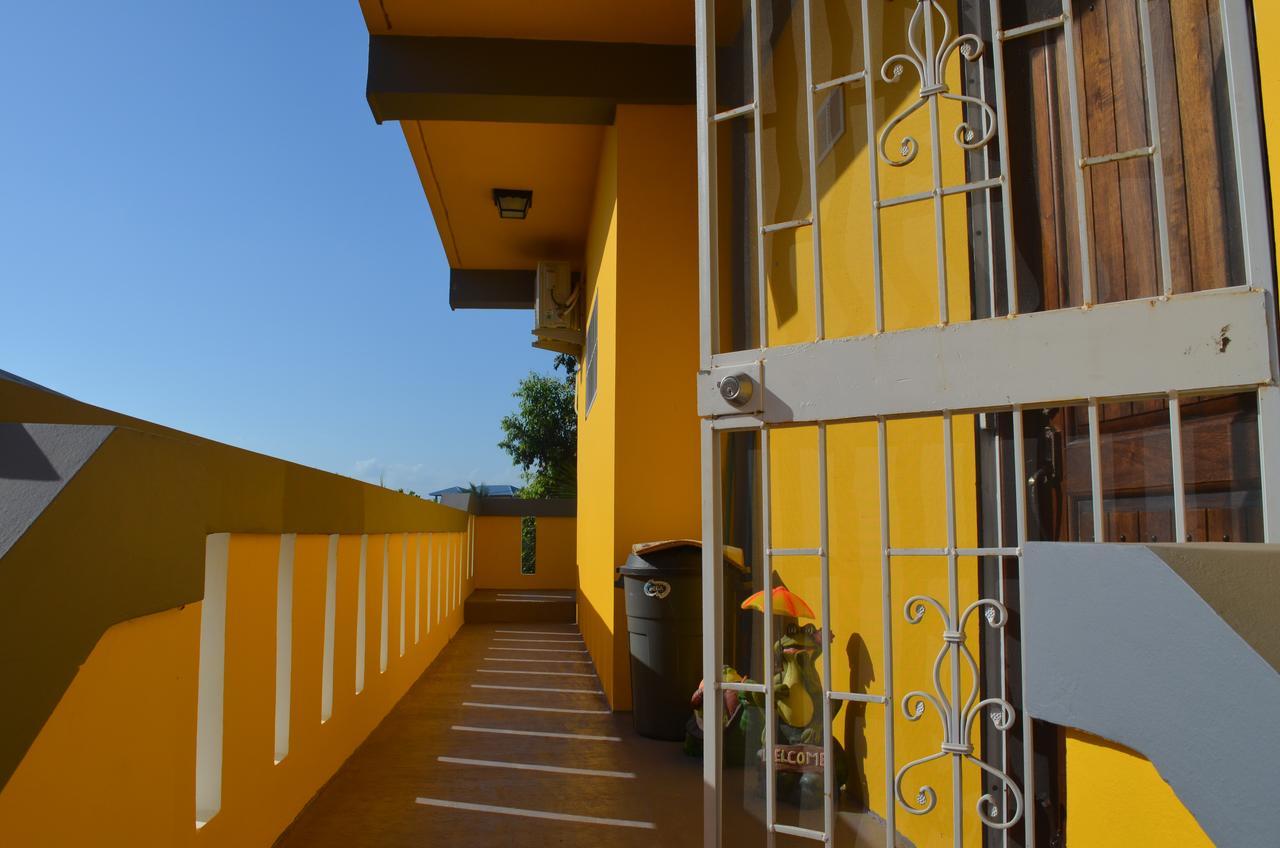 Khalkob'S Estate Lägenhet Placencia Exteriör bild