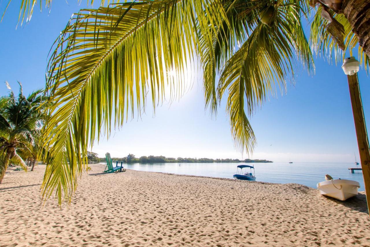 Khalkob'S Estate Lägenhet Placencia Exteriör bild